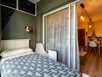 Venta dos ambientes Caballito balcón amenities
