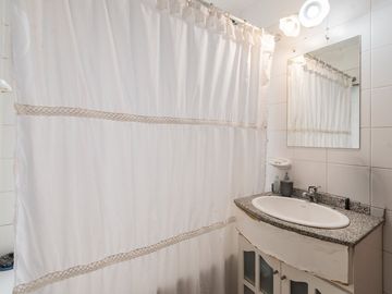 Venta dos ambientes Caballito balcón amenities