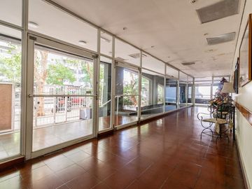 Venta dos ambientes Caballito balcón amenities