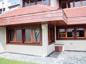 VENTA CASA 5 AMBIENTES COLINAS DE PERALTA RAMOS