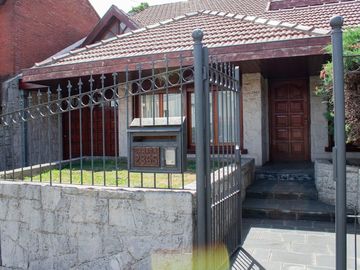 VENTA CASA 5 AMBIENTES COLINAS DE PERALTA RAMOS