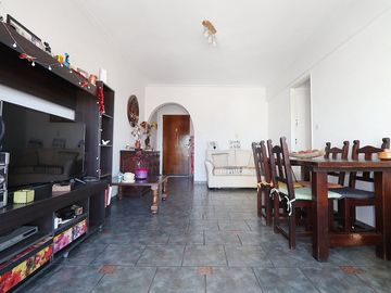 Departamento venta 4 ambientes Flores Apto Credito