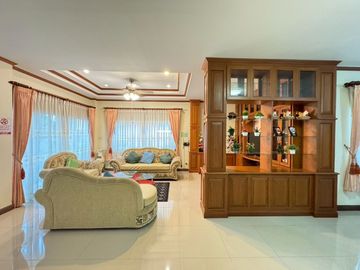 3 Bedroom Villa for sale in Ao Nang, Krabi