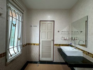 3 Bedroom Villa for sale in Ao Nang, Krabi