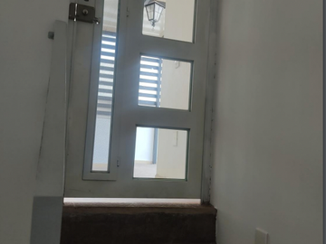 SE RENTA CASA EN EL CAMPESTRE EN COTO SENECA A 5 MIN DEL TECNOLOGY PARK