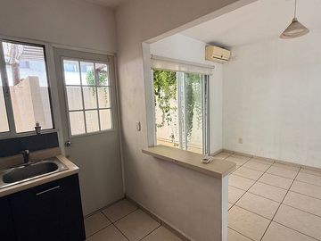 Casa renta LA GLORIA PARQUE LA LLAVE zona av Tlacote cerca del IMSS 5 de febrero