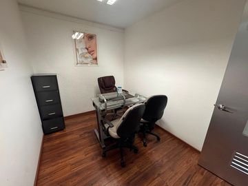 Consultorio en Renta Sobre Canal de Miramontes | Listo Para Iniciar Tu Práctica