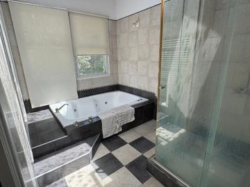 Casa en alquiler en Las Praderas de Lujan