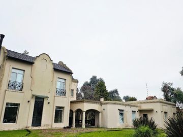 Casa en alquiler en Las Praderas de Lujan