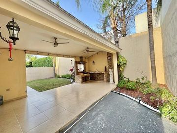 CASA EN VENTA EN MISION CANTERIAS