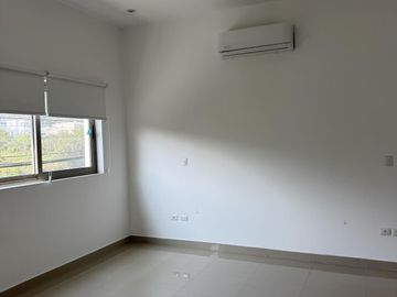 Casa en Renta en Montealban, Monterrey, N. L. Carretera Nacional