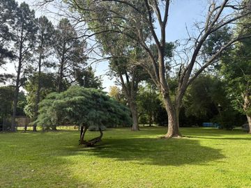 Venta de 2 Lotes en Las Lomadas - Con Casa, Servicios y Escritura - Apta Permuta