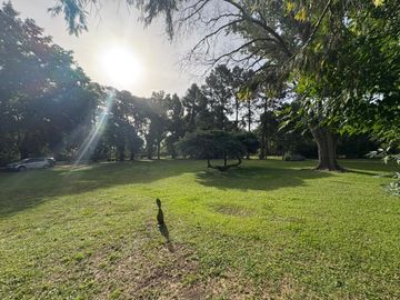 Venta de 2 Lotes en Las Lomadas - Con Casa, Servicios y Escritura - Apta Permuta