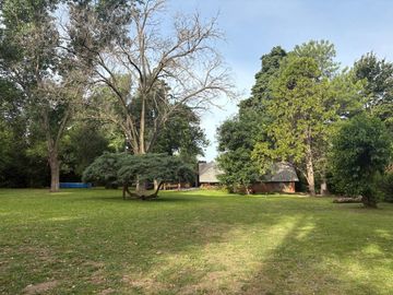 Venta de 2 Lotes en Las Lomadas - Con Casa, Servicios y Escritura - Apta Permuta