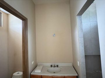 PROPIEDAD EN VENTA EN LA DEL VALLE