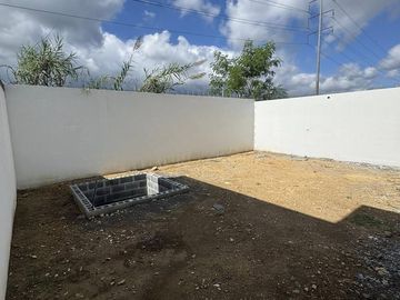 CASA EN VENTA EN AMORADA CARRETERA NACIONAL