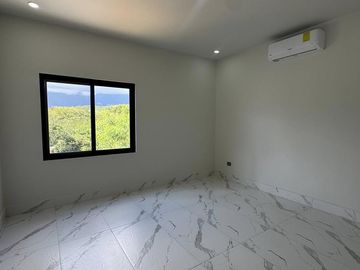 CASA EN VENTA EN AMORADA CARRETERA NACIONAL