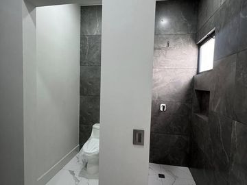 CASA EN VENTA EN AMORADA CARRETERA NACIONAL