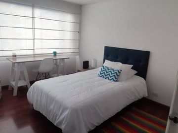 Apartamento en venta de 3 habitaciones en Bogotá, Santa Bárbara.