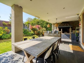 Casa moderna en excelente estado en Piedra Roja