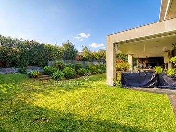 Casa moderna en excelente estado en Piedra Roja