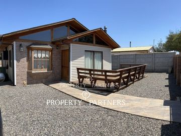 Algarrobo, Linda Casa en Exclusivo Condominio. Oportunidad