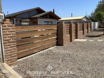 Algarrobo, Linda Casa en Exclusivo Condominio. Oportunidad