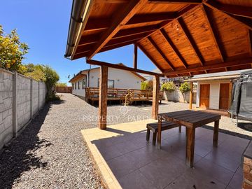 Algarrobo, Linda Casa en Exclusivo Condominio. Oportunidad