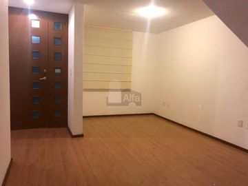 Excelente casa en renta en Puerta Real, Corregidora, Querétaro. DISPONIBLE EL AGOSTO 15