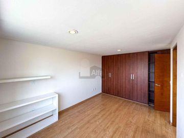 Casa en Venta en Bosques de las Fuentes Calimaya | $4,780,000