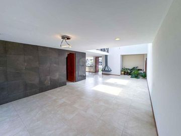 Casa en Venta en Bosques de las Fuentes Calimaya | $4,780,000