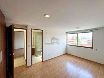 Casa en Venta en Bosques de las Fuentes Calimaya | $4,780,000