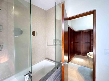 Casa en Venta en Bosques de las Fuentes Calimaya | $4,780,000
