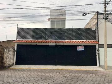 Departamento en renta en Coaxustenco, Metepec, México
