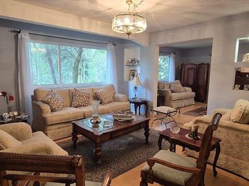 OPORTUNIDAD : CASA EN VENTA  EN LA HERRADURA