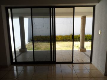Casa  en renta en Camino Real y Zavaleta