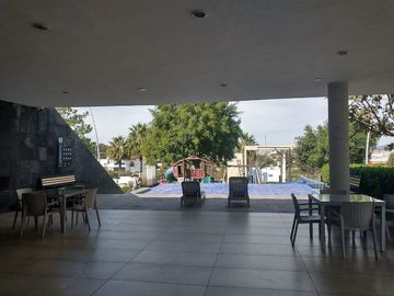 Casa en venta dentro de coto Manzanos, Capital Norte
