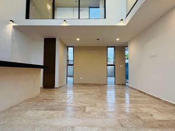 CASA TIPO TOWNHOUSE EN VENTA EN CHOLUL, MERIDA YUCATAN
