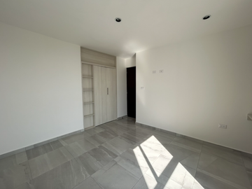 Casa en RENTA Zibatá frente al parque Jamadi