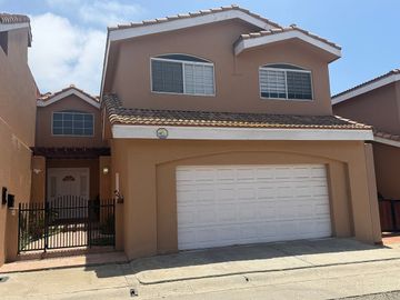 RENTA | CASA EN LA PERLA RESIDENCIAL EN PLAYAS DE TIJUANA
