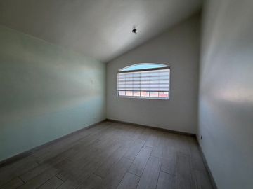 RENTA | CASA EN LA PERLA RESIDENCIAL EN PLAYAS DE TIJUANA