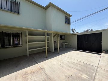 RENTA | CASA EN ZONA OTAY A 2 MIN DE LA GARITA