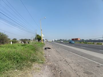 TERRENO COMERCIAL EN VENTA EN CARRETERA 57 QUERETARO