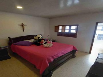 CASA EN VENTA EN LA BAJA LEONORA/MANIZALES