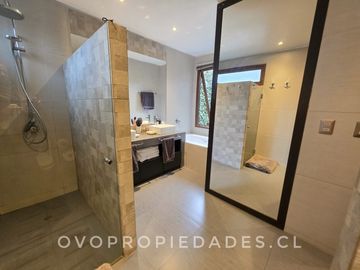 CASA INTERIOR CONDOMINIO TRAPENSES
