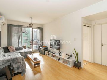 Impecable 2 ambientes de 54m2 al contradre super luminoso-VENTA