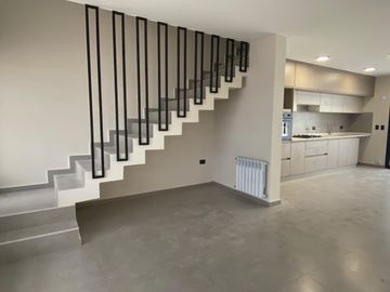 Duplex en Docta 3 dormitorios con pileta