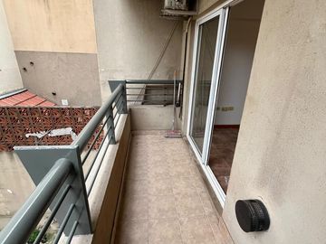 Departamento Monoambiente con balcón - Villa Pueyrredon
