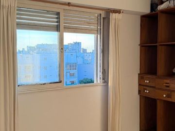 Alquiler Dos Ambientes con Balcon Frances y Luminoso - Recoleta