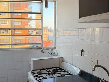 Alquiler Dos Ambientes con Balcon Frances y Luminoso - Recoleta